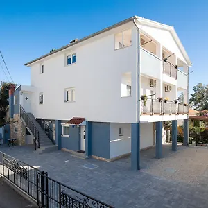 Majer 2 Apartment